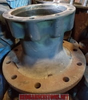 5 Ton Rockwell - 900 A2 Rear Axle Hubs